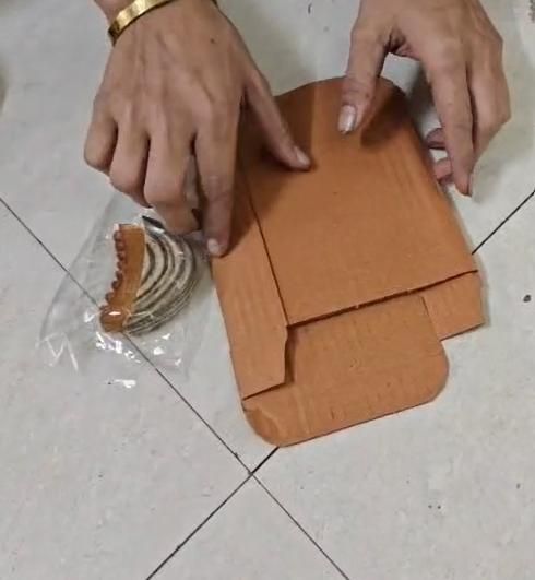 Lymphatic Contour Face Brush - Facial Massager for Jawline, Chin & Neck